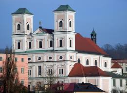 It has a population of around 50,000 people, of whom about 10,000 are students. St Michael S Church Passau Wikipedia