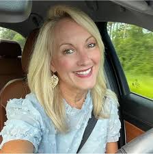 featurefriday Meet our Public Service Chair 👏 Krissy Chalk is the Regional  Marketing Director for @garyyeomansford Daytona, Palm Bay and Gary Yeomans  Lincoln. She is a proud graduate of Texas Tech University,
