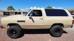 1983 360v8 A727 In Tucson Az Dodge Ramcharger Dodge Hot Rods Cars Muscle