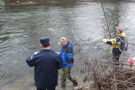 Am anumite perioade din zi în care mă simt prea obosită pentru a scrie articole pe blog, dar mult prea odihnită pentru a pleca de la laptop. PoliÈiÈtii Iau La Control Pescarii De Pe SomeÈ Èi Homorod S A LÄsat Cu Amenzi