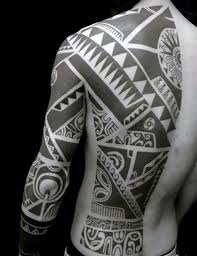 Người māori có tổ tiên là những dân tộc thiểu số sống ở đông polynesia, tới new zealand trong một số đợt hải hành bằng thuyền nhỏ trong giai đoạn nào đó giữa 1250 và 1300. 100 Hinh XÄƒm Maori Ä'á»™c Láº¡ Va Cháº¥t Nháº¥t Má»i Thá»i Ä'áº¡i Khong Lo Lá»—i Thá»i