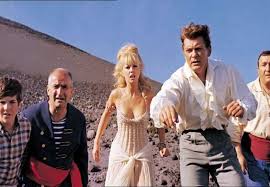 Galerie De Photos Fant Mas Jean Marais Louis De Fun S Http Www Autourdelouisdefunes Fr En 2020 Louis De Funes Galeries De Photos De Funes