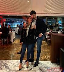 Anadolu efes'in oyuncusu buğrahan tuncer, katıldığı instagram canlı yayınında özel açıklamalarda bulundu… Eda Ece Ve Sevgilisi Bugrahan Tuncer Kavga Mi Etti Eda Ece Nin Gozleri Doldu Bugrahan Tuncer Birakti Gitti Galeri Takvim