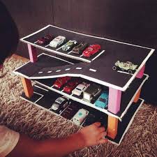 Parking kereta 2 tingkat atau lebih. 8 Idea Diy Mainan Kereta Daripada Kotak Anak Lelaki Mesti Suka