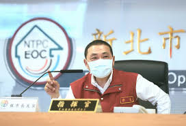 (literary) 警察 (jǐngchá), 警覺／警觉 (jǐngjué),* 警惕 (jǐngtì). V2 Y3qm1v0owtm