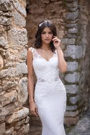 Check spelling or type a new query. Hochzeitskleid Mit Illusion Ausschnitt Von Emine Yildirim