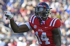 Dk metcalf apparently impressed ustaf officials with an interception chase down tackle while playing the arizona cardinals in october. All Sizzle No Steak D K Metcalf Is A 1st Round Flop Waiting To Happen Bleacher Report Latest News Videos And Highlights
