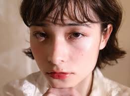 台灣凶宅搜查檔案-  103台北市大同區民權西路120號菲比媽曾接受《蘋果新聞網》獨家電訪，隔海控訴張姓女婿婚後屢屢家暴、吃軟飯、散布女兒不雅照等惡行。從小撫養Phoebe長大的阿姨也痛罵張男，居然在老婆失蹤時，還有心思打遊戲，最離譜的是，竟在老婆身故當晚，盜用她的  ...