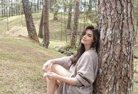 Rhian ramos was born on october 3, 1990 in makati, metro manila, philippines as rhian denise ramos howell. Rhian Ramos Tested Positive For Covid 19 Now Out Of The Woods Philstar Com