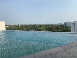 A rooftop swimming pool runs along the edge of this renovated penthouse in tel aviv by israeli the swimming pool on the roof of this concrete residence by brazilian office studio mk27 sits within the we will never give your details to anyone else without your consent. Rooftop Swimming Pool Picture Of Park Hyatt Chennai Chennai Madras Tripadvisor