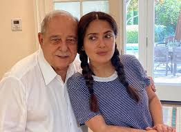 In 2009, pinault and hayek exchanged their wedding vows twice — once on valentine's day in paris, and for a second time in venice, italy. Salma Hayek Family Husband Kids Siblings Parents Bhw