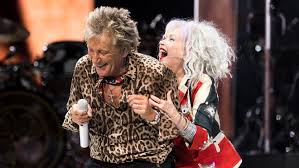 Скачай rod stewart and robbie williams fairytales (the christmas present 2020) и rod stewart and bridget cady cold old london (blood red roses 2018). Rod Stewart North American Tour 2020 With Cheap Trick In Nashville