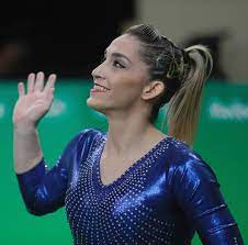 Daniele matias hypólito (born september 8, 1984) is a brazilian gymnast who competed in the 2000, 2004, 2008 and 2012 olympic games. Daniele Hypolito Wikipedia