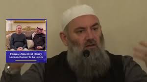 Profesori i Harvardit Henry Larson pranoi Islamin