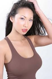 Debra Ling's Instagram, Twitter & Facebook