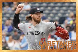 Selling Your Houseplant Props: What Are They Worth? - Dengarden