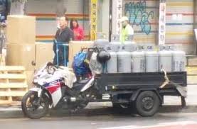 Paten motor roda tiga honda resmi terbit. Di Negara Ini Honda Cbr Jadi Kendaraan Niaga Modif Roda 3 Mobimoto Com