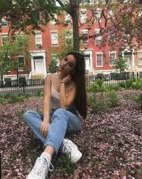 14 Goals Fotos Sola Selfie In 2020 Instagram Pose Photoshoot Poses Tumblr Photography