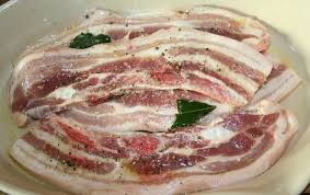 Je vais la faire avec filets de porc et poitrines de poulet et je vais rajouter de l'ail à la sauce tout en doublant la. Poitrine De Porc A La Mijoteuse Roti De Porc A La Quebecoise A La Mijoteuse Ou Pas Assaisonner De Sel Et De Poivre Au Gout Judikanalonabadi