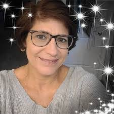 Lisa Marrufo's Instagram, Twitter & Facebook