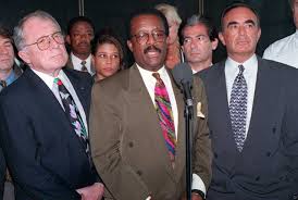 The jury visits the crime scene. Did Robert Shaprio F Lee Bailey Really Feud American Crime Story Shows The End Of Their Friendship