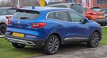 Lista completa de date tehnice si specificatii pentru renault kadjar dimensiunile masinii renault kadjar si greutatea acesteia masina renault kadjar are latimea 2058 de milimetri, iar lungimea acesteia este de 4489 de milimetri. Renault Kadjar Wikipedia
