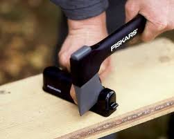 How to sharpen a hatchet. Best Axe Sharpener Reviews Ultimate Buyer Guide 2020 Gearknows Com