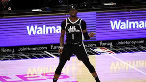 Reggie shon jackson is an american professional basketball player, who last played for the la clippers. Back In Starting 5 Veteran Clipper Guard Makes Spectacle Of Himself Heavy Com