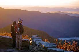 When hiked north to south, the trail features approximately 6,500 feet of climbing and 7,700 feet of. Flat Rock Trail Blue Ridge Parkway
