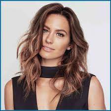 Bobbi browns make up tipps für frauen ab 50. 33 Excellent Architektur Mehr Als Frisuren 2018 Damen Mittellang Einfache Frisuren Cool Hairstyles Medium Length Hair Styles Brown Hair Pictures