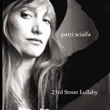 Play It As It Lays by Scialfa, Patti: Amazon.co.uk: CDs & Vinyl