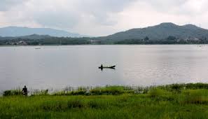 Waduk darma yang melegenda fatahilaharis from fatahilaharis.files.wordpress.com tidak mesti datang ke waduk darma pada tanggal 1 september, jadi mau datang pertengahan atau akhir bulan bisa asal tadi, menunjukkan bukti kita juga gratiskan tiket masuk bagi pengunjung yang lahir tanggal 1 september tepat saat hari jadi ke 522 kabupaten kuningan. Menikmati Pesona Keindahan Waduk Darma Kuningan