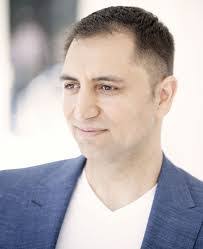 Robert Farkas's Instagram, Twitter & Facebook