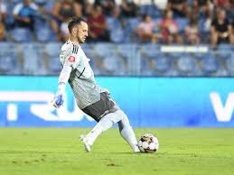 Eduard Adrian Pap in the football match between Universitatea Craiova and  FC Botosani, counting