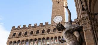 Descubre los horarios, como llegar y dónde está, compara precios antes de reservar, encuentra fotos y lee opiniones. Guide To Palazzo Vecchio In Florence The Tour Guy