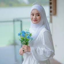 Dinda hauw is an actress, known for surat kecil untuk tuhan (2011), manusia setengah salmon (2013) and ayah, mengapa aku berbeda? Fans Of Dinda Hauw Khusus Hauwers Lovers Home Facebook