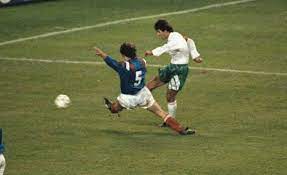 L'équipe de france affronte la bulgarie ce vendredi (20h45) sur tf1 en éliminatoires pour la coupe du monde 2018. Un Match Une Legende France Bulgarie 1993 Le Cauchemar Americain Foot Legende L Actu Des Legendes Du Foot