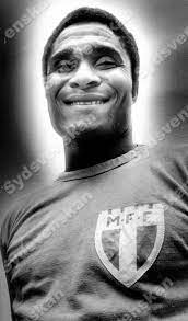 Malmö ff (allsvenskan) günel kadro ve piyasa değerleri transferler söylentiler oyuncu istatistikleri fikstür haberler. 1971 Arkiv Sida 109 Av 114 Bilder I Syd