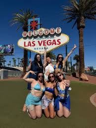 Splash Dance: Ladies Private Limo Pregame + Day Party Entry | Las Vegas, NV  Batch