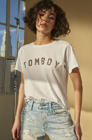 Entdecke rezepte, einrichtungsideen, stilinterpretationen und andere ideen zum ausprobieren. Amo Denim Tomboy Tee Off White The Yes