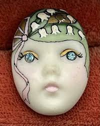 Vintage porcelain lily of