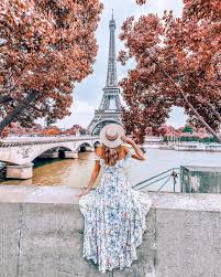 All The Leaves Are Brown And The Sky Is Grey Izkiz Instagram All The Leaves Are Brown And The Sky Is Grey Paris True Paris Voyage