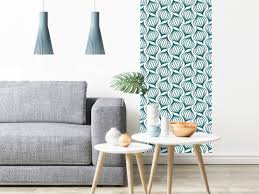 Le papier peint (papier mural ou, comme au québec, tapisserie) est un revêtement mural servant généralement à décorer une pièce d'habitation. Papier Peint Adhesif Scandinave Modele Lanternes Bleu Canard