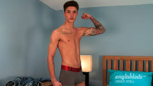 Find everything from funny gifs, reaction gifs, unique gifs and more. Straight English Lad Casias Bradley Jerks His 8 Inch Uncut Cock Till He Blows His Load All Over Himself Sexy Guy Gay Porn Sites