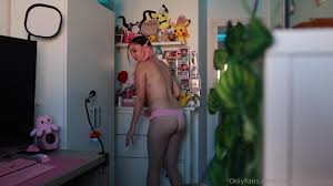 Esther Olive - Thothub