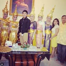 Presenter roy kiyoshi terjerat kasus penyalahgunaan narkotika di tengah pandemi corona terlepas dari itu, ingatkah dengan transformasi penampilan roy kiyoshi dari dulu hingga kini? Disebut Operasi Plastik Ini Foto Foto Roy Kiyoshi Dulu Hingga Kini