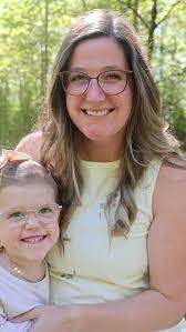 Dina Christopher's Instagram, Twitter & Facebook