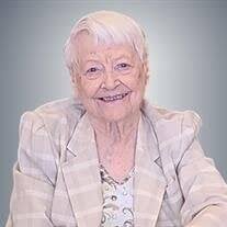 Teresa Hallock's Instagram, Twitter & Facebook