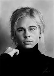 In fact that is true that Russell has had aesthetic surgery and I was the  surgeon... On the left before and