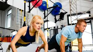 Schwere maschinen sind ehrlich gesagt nicht entscheidend für den. Crossfit Ubungen Und Workout Fur Anfanger Zuhause Oder Im Studio